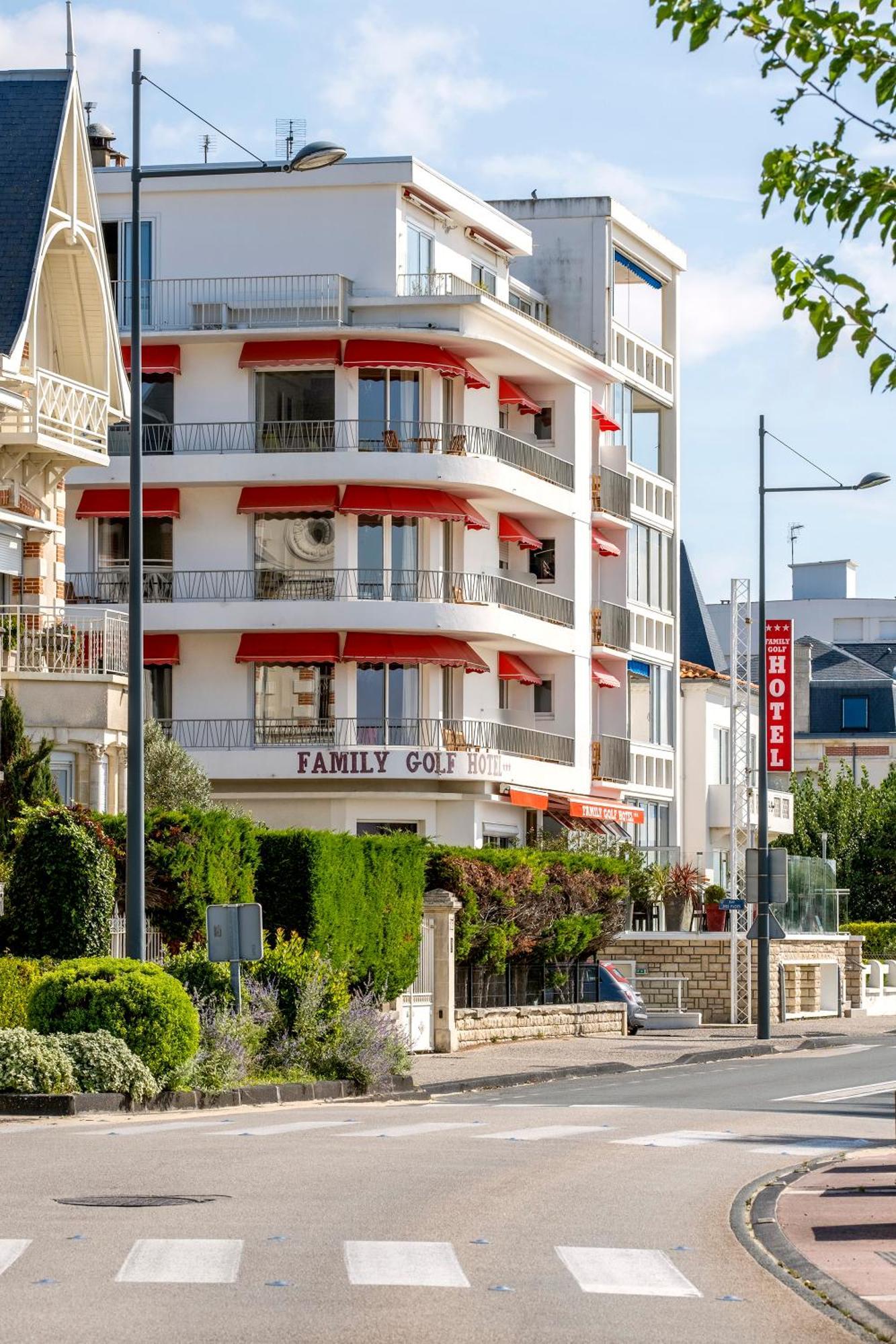Family Golf Hotel Royan Esterno foto