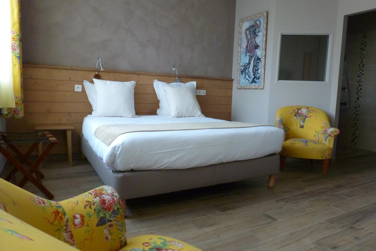 Family Golf Hotel Royan Esterno foto
